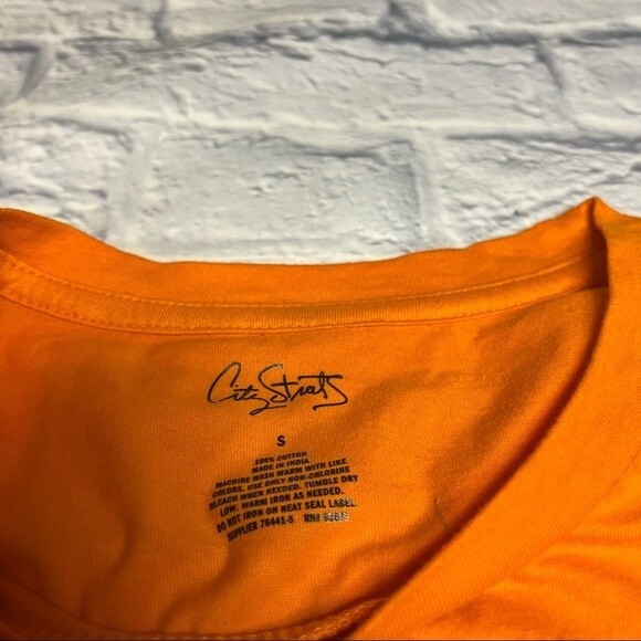 Halloween shirt men’s size small - Picture 3 of 8